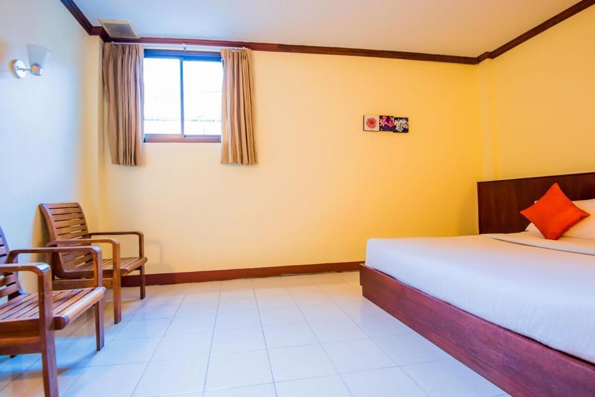 Bauman-Ville Hotel Patong Buitenkant foto