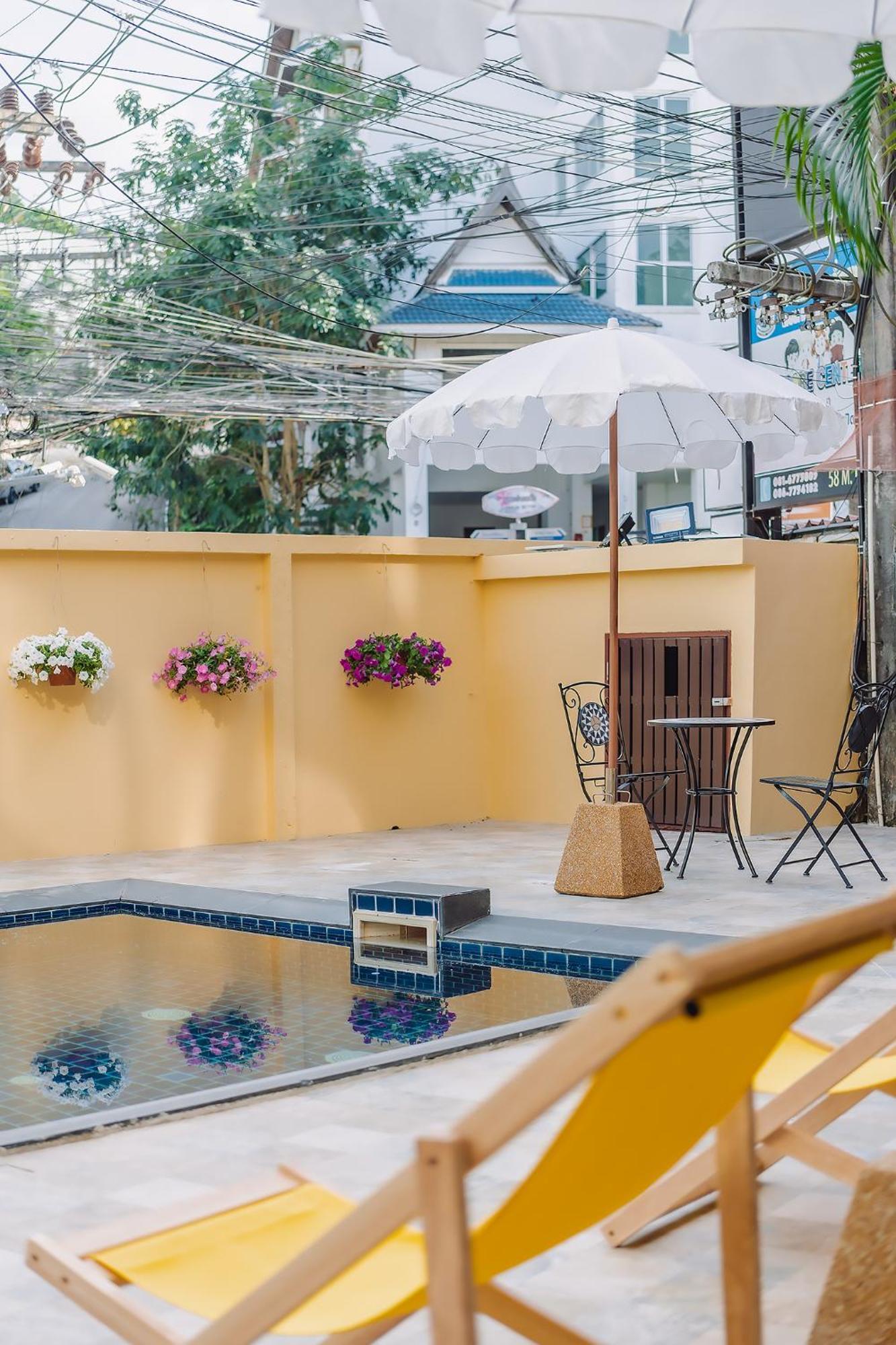 Bauman-Ville Hotel Patong Buitenkant foto
