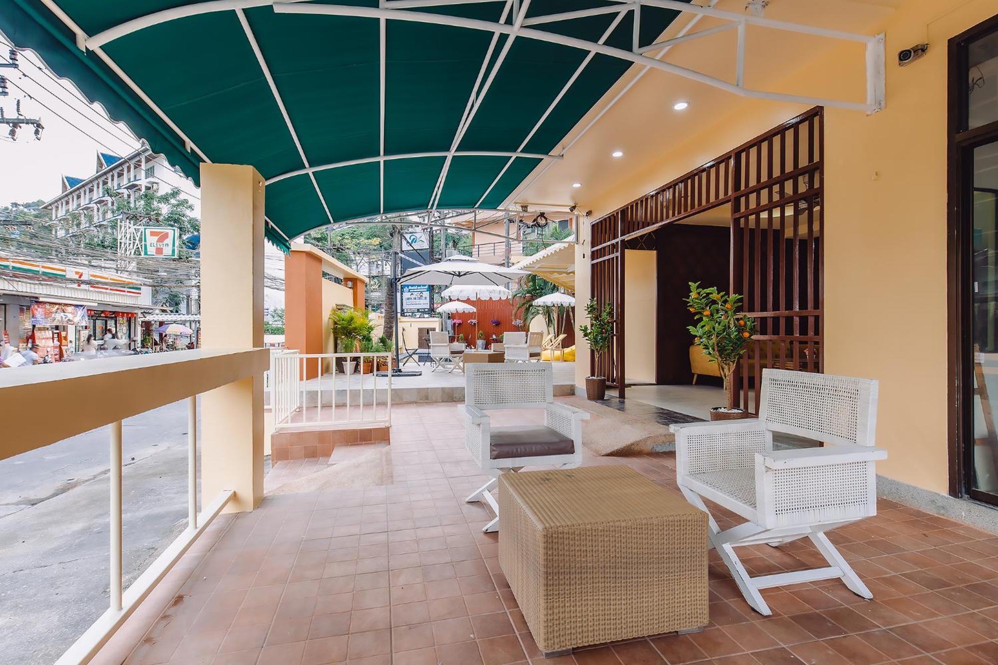 Bauman-Ville Hotel Patong Buitenkant foto